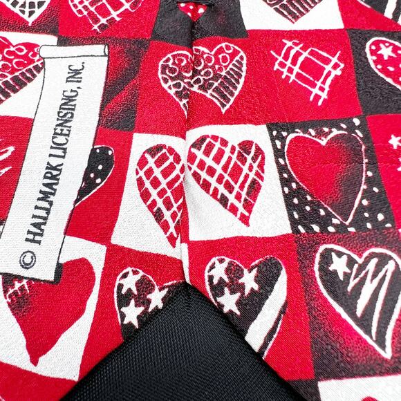 Seasonal Concepts By MMG Hallmark Design Collection Valentines Day Silk Tie - Picture 4 of 5
